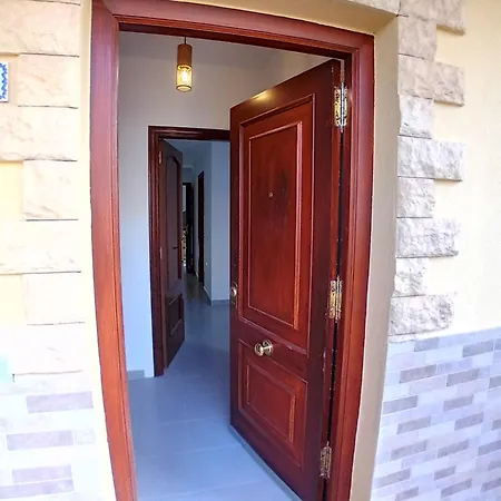 בית נופש Hawaii House *