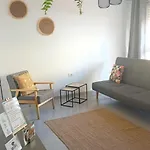 Hawaii House *