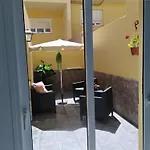Hawaii House *