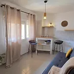 Hawaii House *