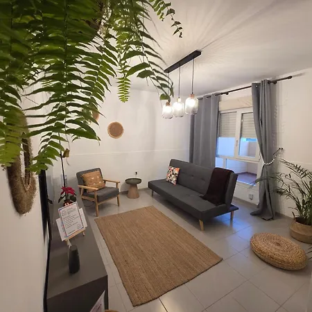 Hawaii House *